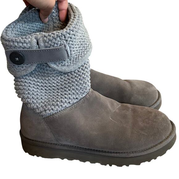UGG Shaina Gray Suede Leather Knit Booties Women's SZ 9 EUC Button Detail EUC - Picture 1 of 7